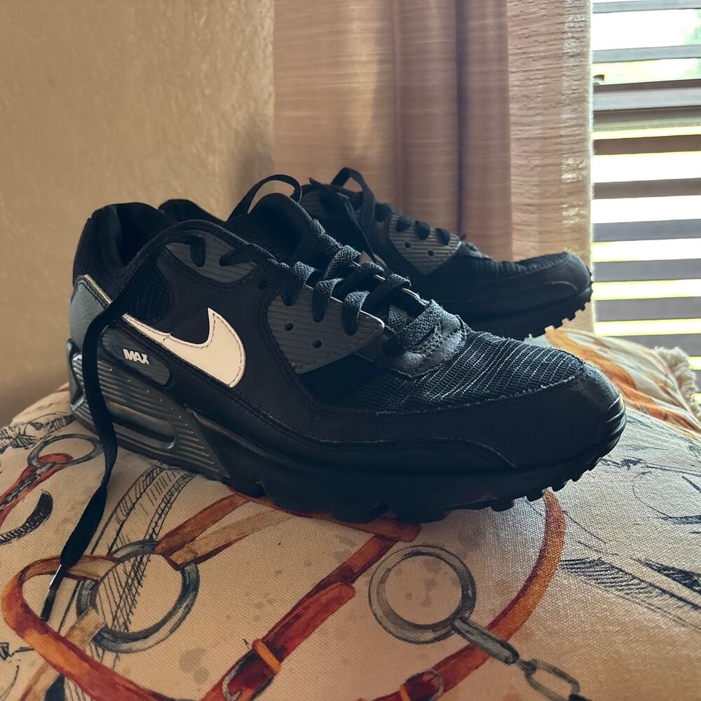 Nike Air Max 90 Men’s 9.5 Black Anthracite Blue DR0145-002 Sneakers